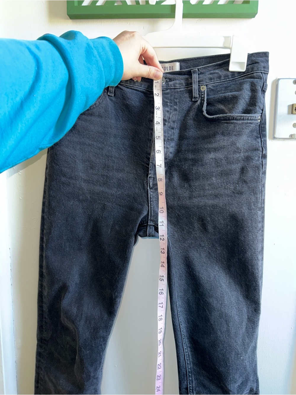 AGOLDE Riley High Rise Straight Jeans 28 Faded Black Grey - Picture 8 of 11